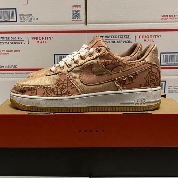 CLOT X Nike Air Force 1 Low “Rose Gold Silk” - Picture 2 of 7